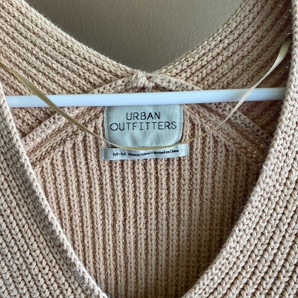 V Neck Sweater - Picture 2 of 3